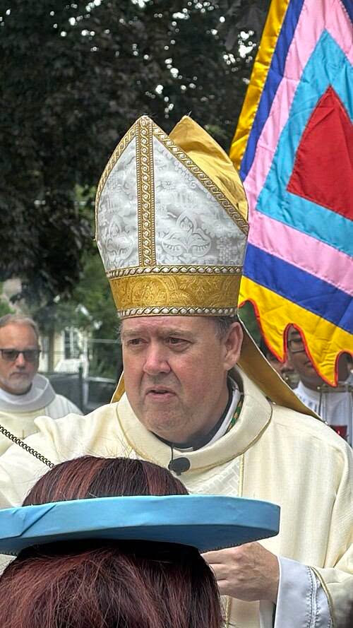 L’évêque Dennis G. Walsh du diocèse catholique de Davenport