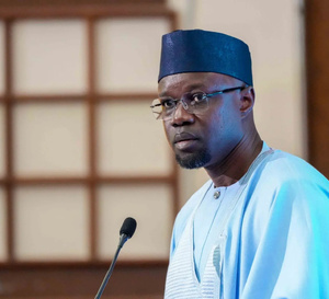 Tensions politiques à Dakar : la révocation du Premier ministre Ousmane Sonko secoue le sommet de l’État