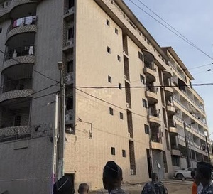 Immeuble évacué à Cocody Saint-Viateur : les autorités déclenchent une expertise urgente