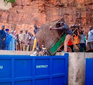 Bamako muscle son dispositif d’assainissement pour faire face aux inondations
