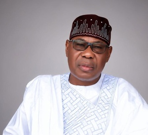 Bénin : Boni Yayi change de position et accepte finalement de siéger au Sénat