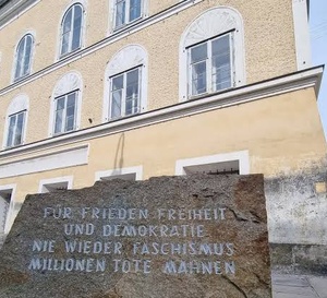À Braunau, la maison natale d’Hitler devient un commissariat pour tourner la page du nazisme