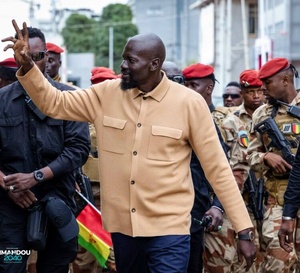 Guinée : Mamadi Doumbouya reprend ses fonctions après son congé en Grèce