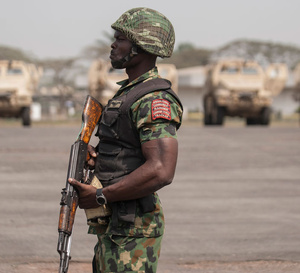 Nigéria : l’armée libère 14 otages et accentue la pression sur les groupes armés