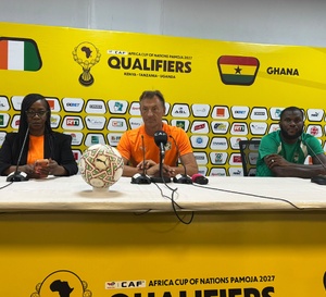 Conférence Éléphants   Hervé Renard (Sélectionneur des Éléphants): "Mes joueurs seront prêts mais..."