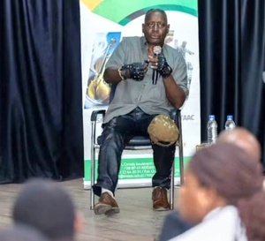 CULTURE / INSAAC :  Sidiki Bakaba enseigne les étudiants