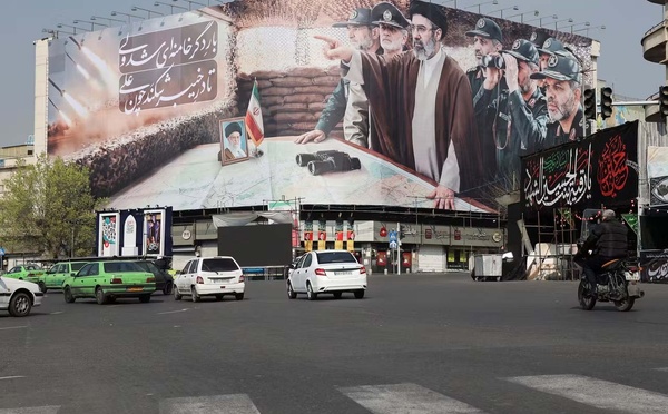 Iran : Mojtaba Khamenei, guide suprême invisible et blessé