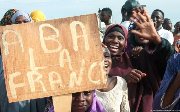 À propos de Bazoum : Niamey se dresse contre la résolution européenne