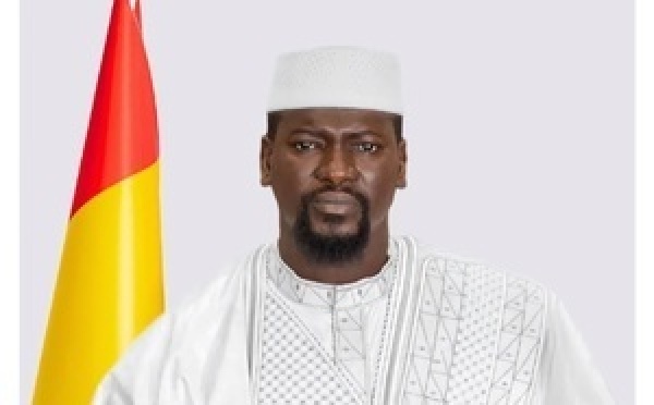 Guinée : plusieurs hauts cadres décorés pour leur rôle dans le projet Simandou