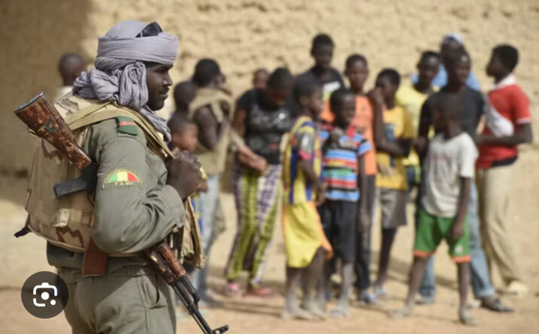 Mali : Bamako et Kati sous attaque, des rebelles revendiquent Kidal