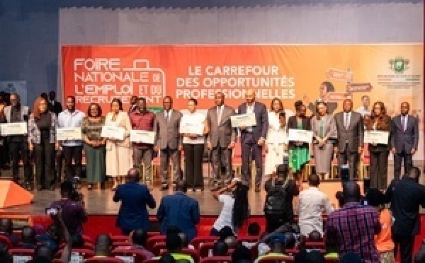 Foire nationale de l’emploi : Téné Birahima invite les jeunes à oser l’entrepreneuriat