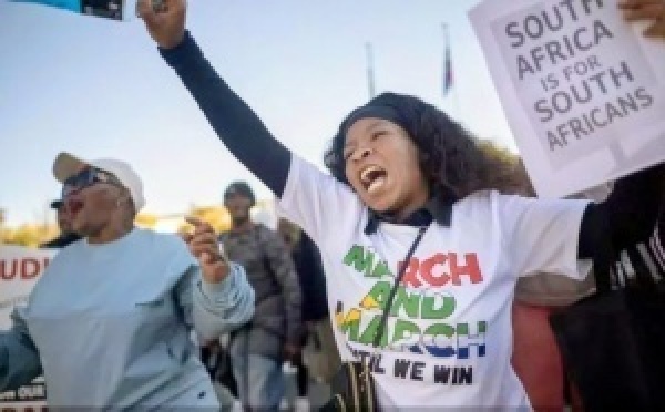 Afrique du Sud : évacuation de ressortissants ghanéens face aux violences xénophobes