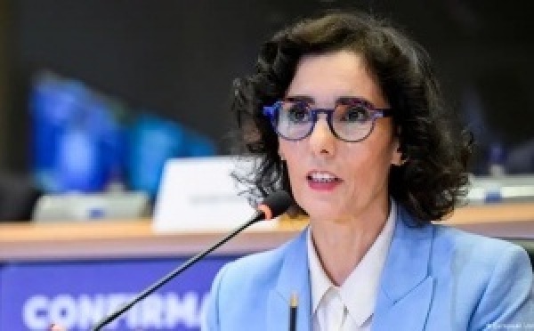 Ebola en RDC : l’UE renforce son aide humanitaire mais fait face aux défis du terrain