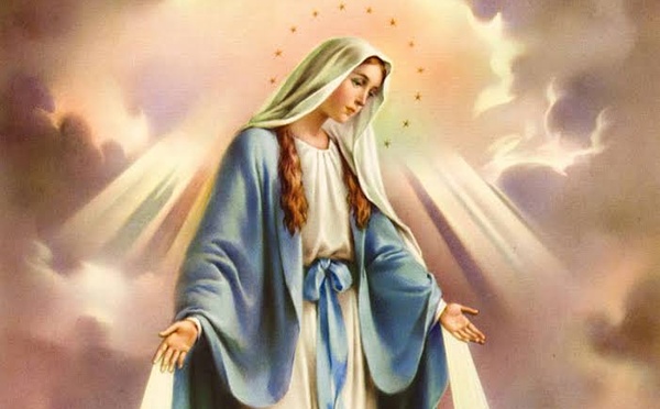 Assomption : la Vierge Marie, Reine du Ciel, célébrée dans toute sa gloire