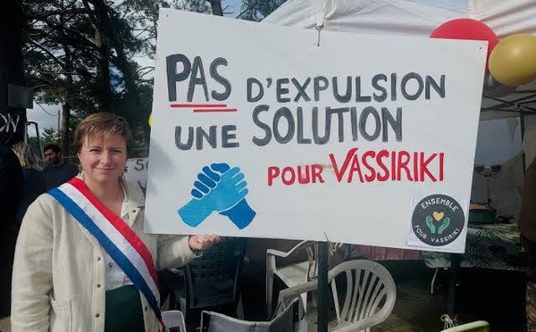 FRANCE / IMMIGRATION:   Vassiriki Doumbia, l’élève ivoirien menacé d’expulsion mobilise les soutiens